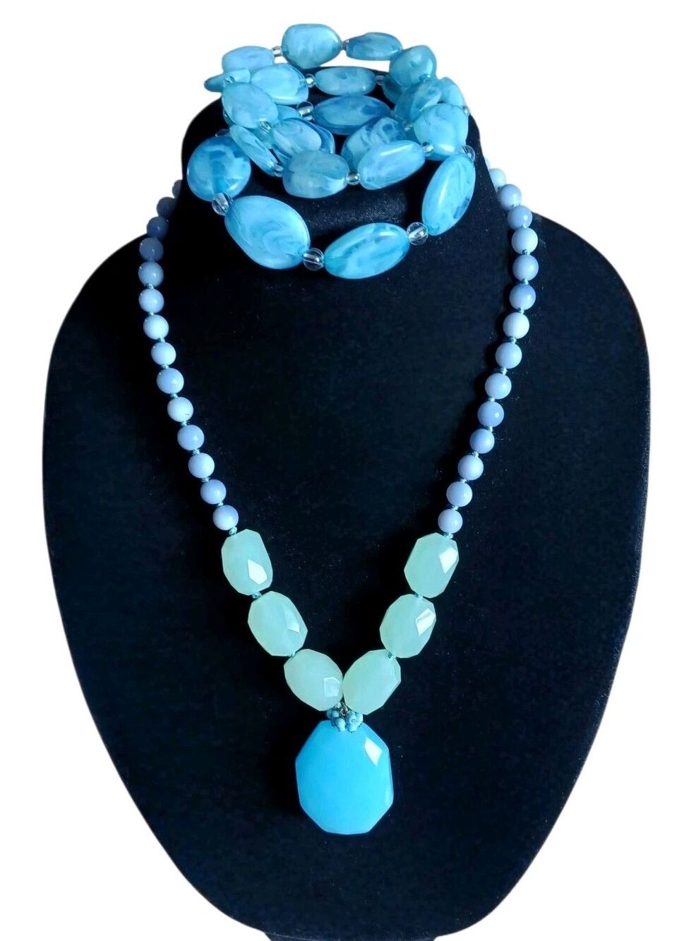Talbots Chunky Blue Quartz Pendant Green Blue Beaded Necklace + 3 Bracelets Set
